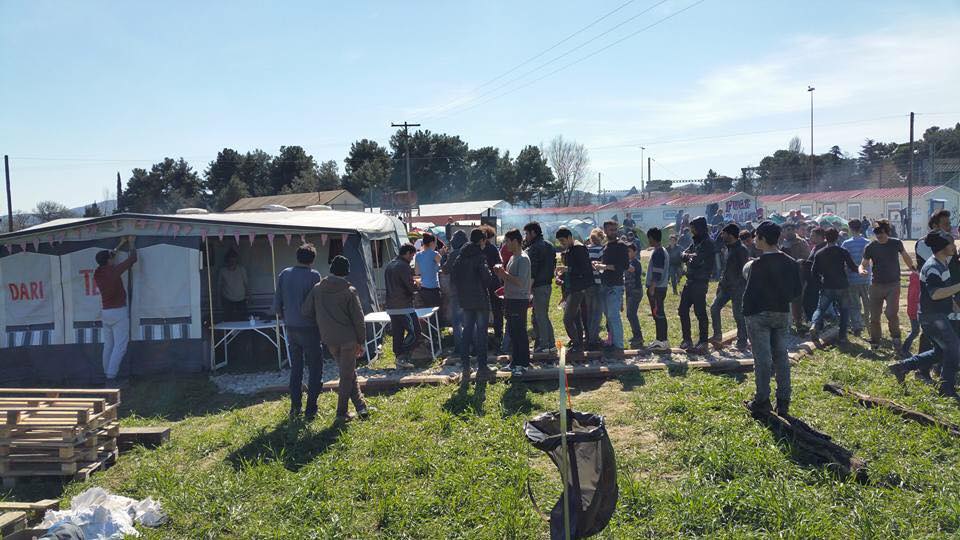 Idomeni – 1. Zelt in Betrieb